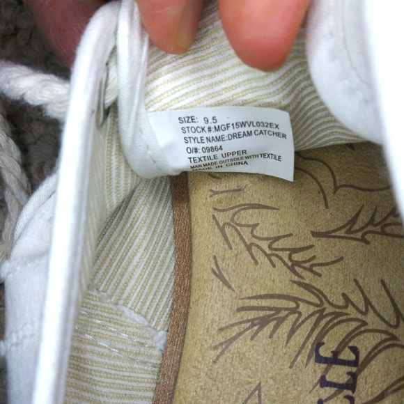 Margaritaville Dream Catcher White Slub Canvas Memory Foam Insole Sneakers - Picture 6 of 9